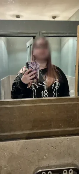Claudia, 21 años
