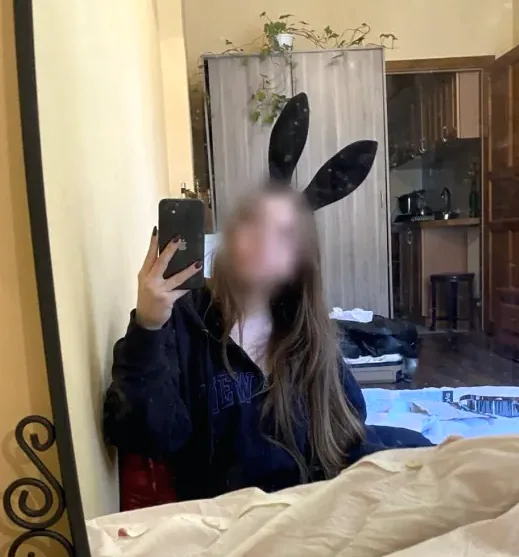 Manuela, 19 años